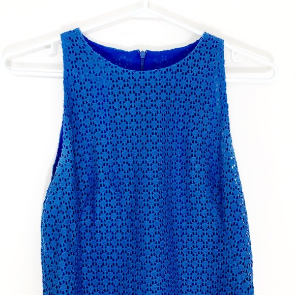 Akris Punto Blue Sleeveless Eyelet Lace Dress - 4 - Picture 3 of 11